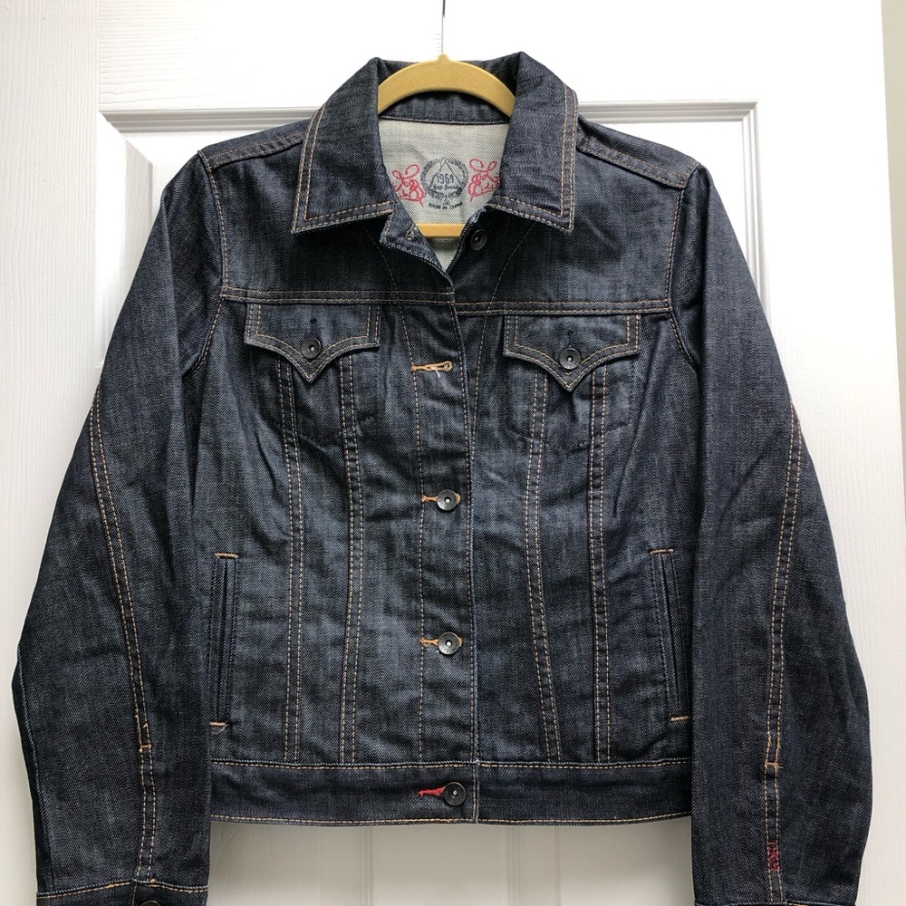 GAP Jean Jacket ✨✨ Like new!